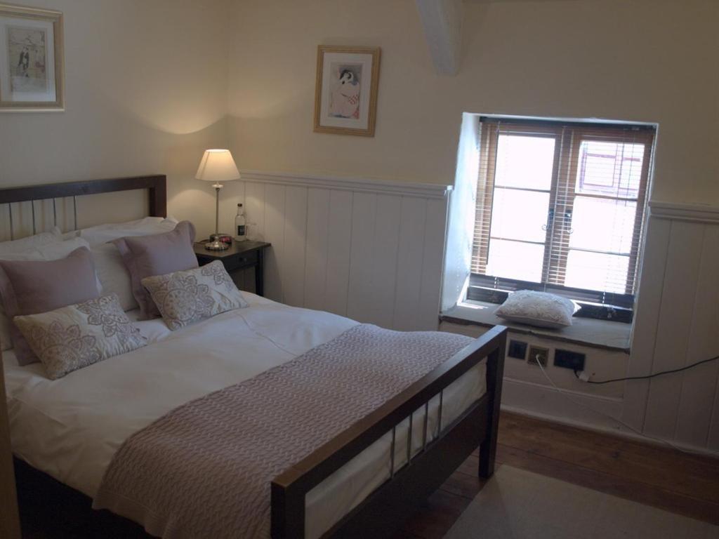 Kings Arms Hotel Abergavenny Cameră foto